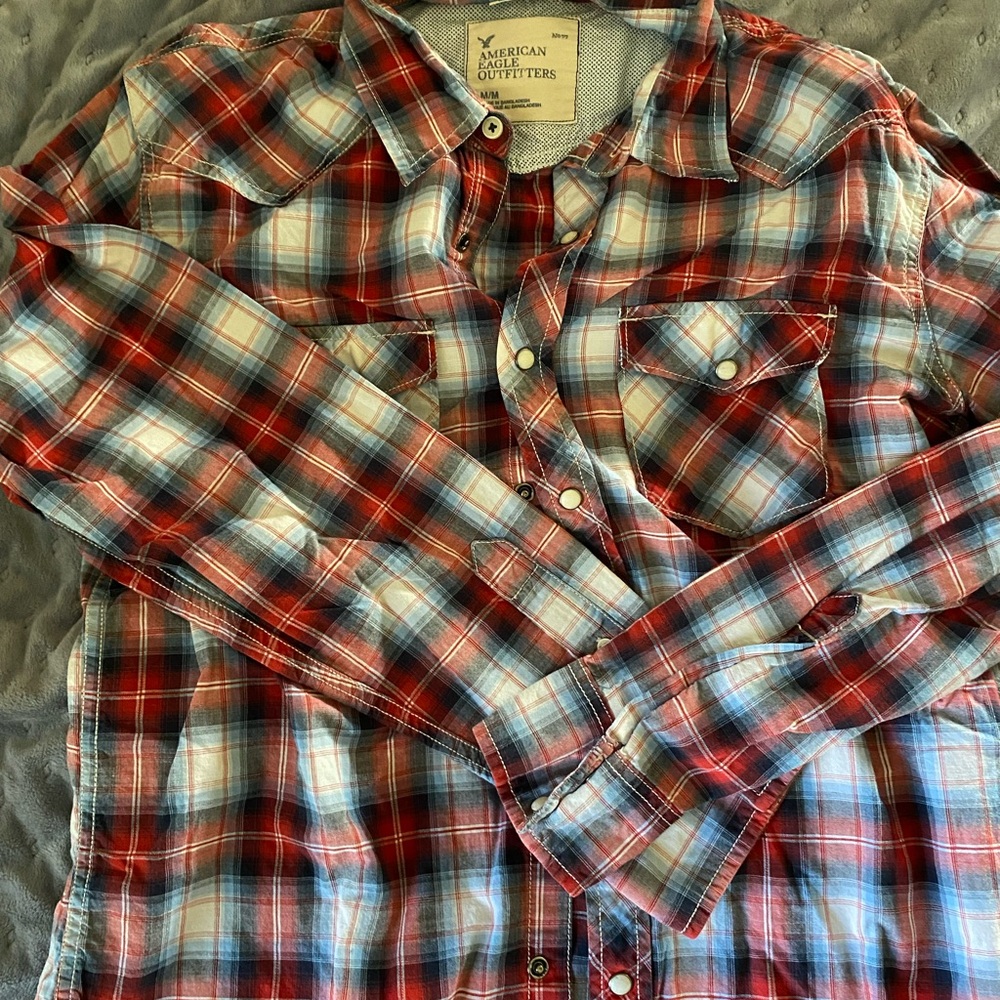 Men’s American Eagle Button Down